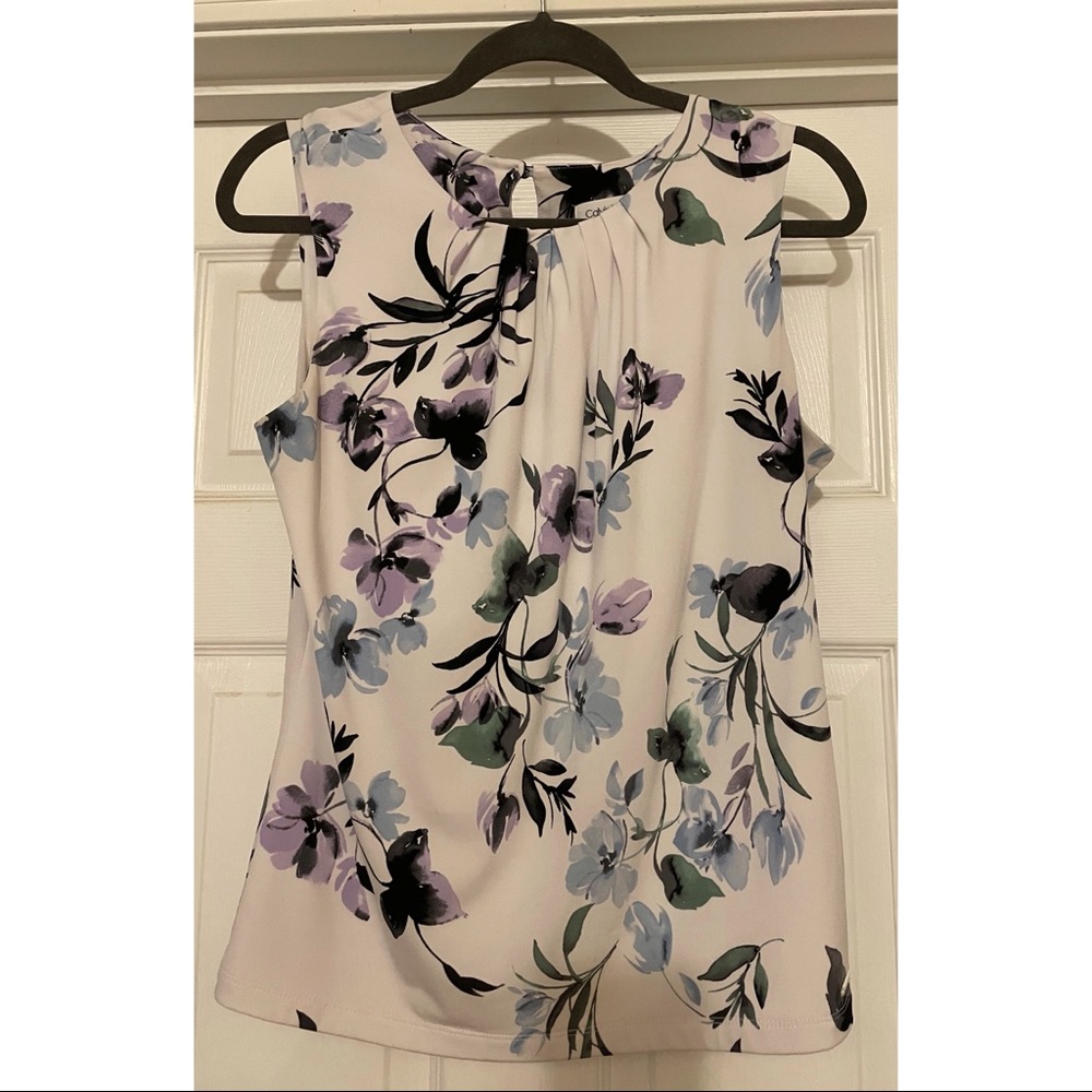 Calvin Klein Woman’s Medium Sleeveless Floral Dress Shirt